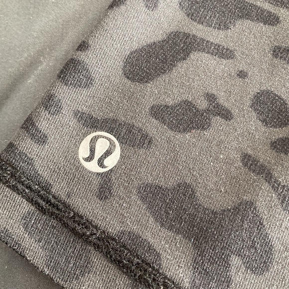 Lululemon just breathe tank 6 - Picture 2 of 10